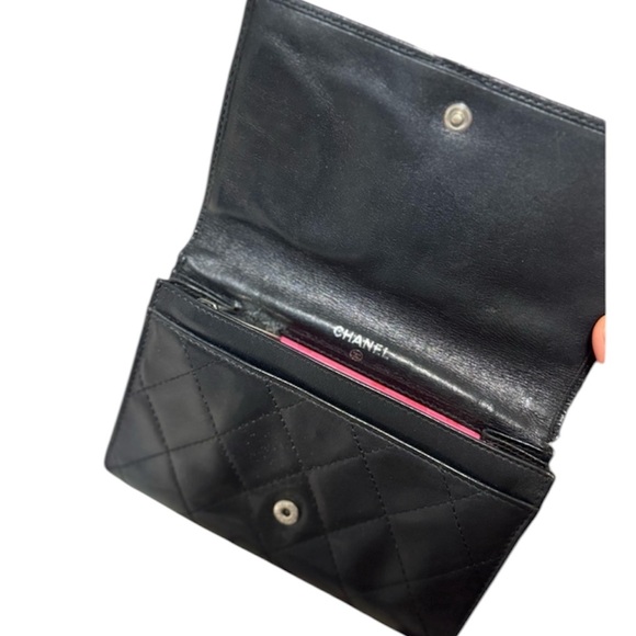 Chanel CC Logo Wallet- Pink Interior 💖 - Picture 3 of 15